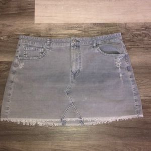 Plus size mini skirt.